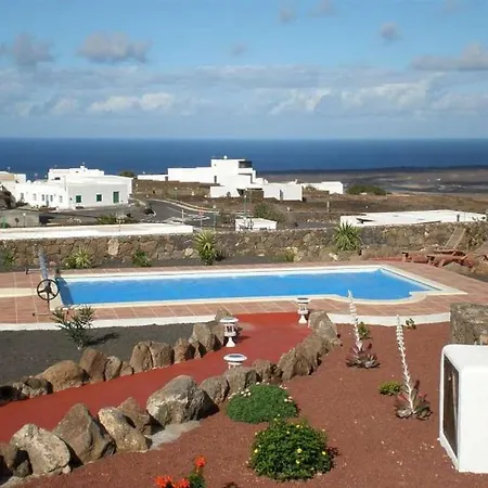 펜션 Sleeps 2 Pool Wifi T691365 *